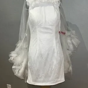 新品 Mac Duggar ホワイト フリルドレス　サイズUS 2 (XS) an /アン】マーメイド/ フリル/ レース切り替え/ パール